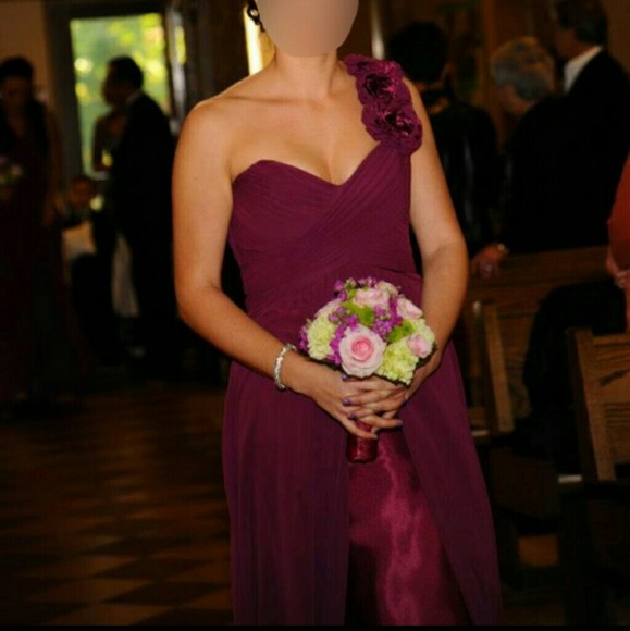 Gown - Picture 2 of 3